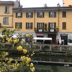 Apartamento Lovelyloft - Alzaia Naviglio, Milão
