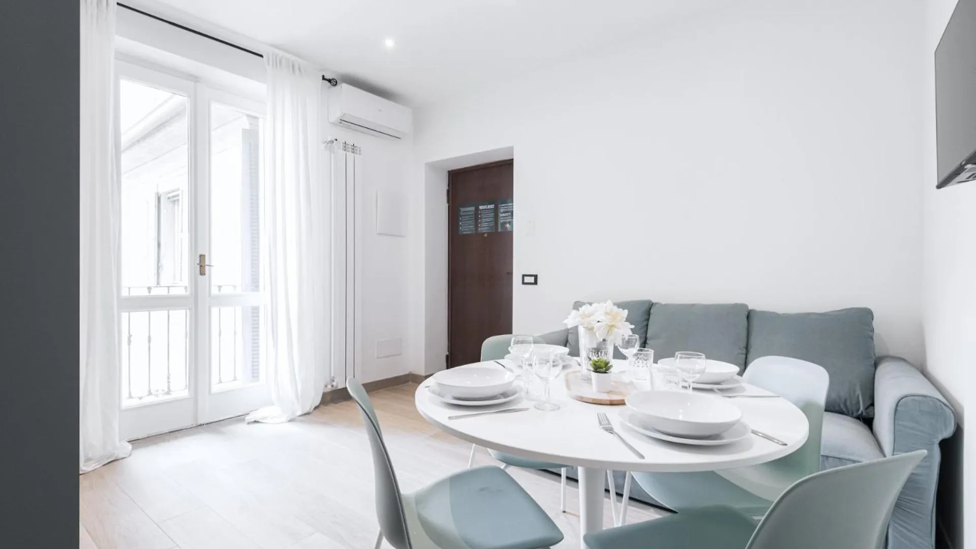 Easylife - Dimora In Buenos Aires Con Balcone Apartment Milan